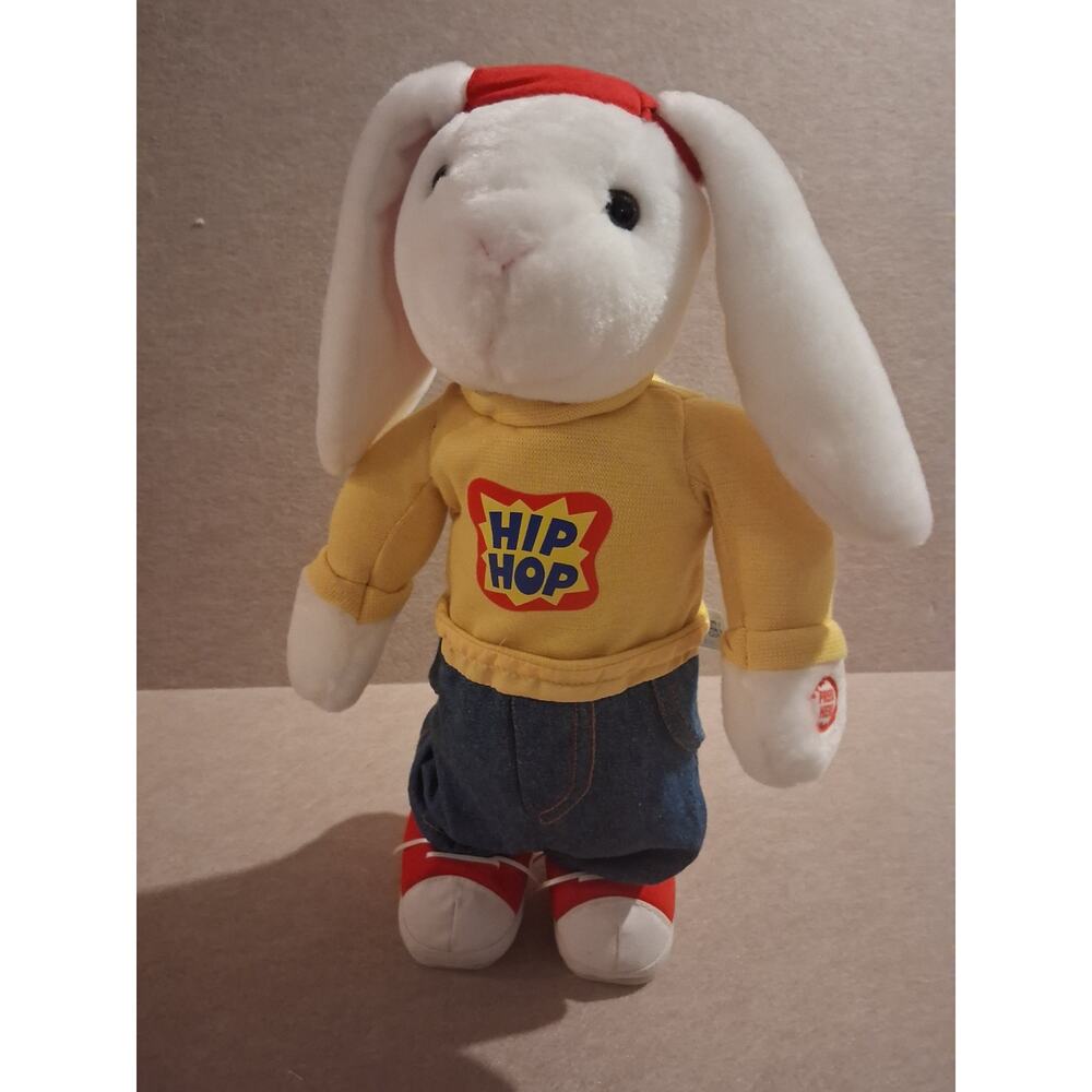 Vtg 02 hip hop Easter bunny sing and dance bunny rabbit by avon stuffed animal